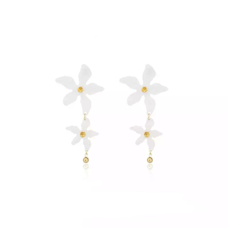 The Amelie Acrylic Flower Dangle Earring